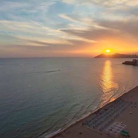 Estupendo Apartamento En Planta 22. 1ª Linea. Daire Benidorm Dış mekan fotoğraf